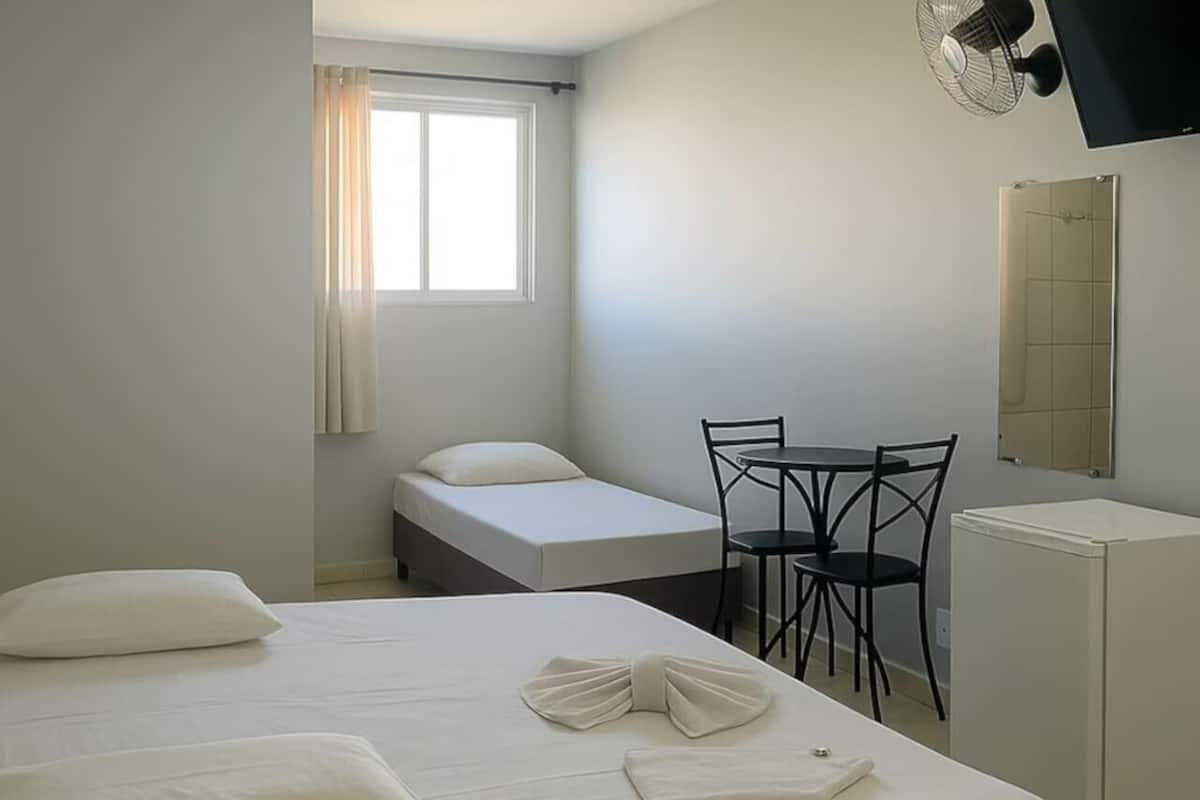 Triple Room | Free WiFi, bed sheets