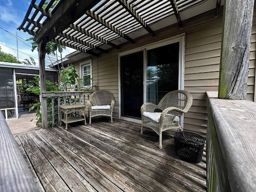 Blue Jay Cottage - a serene 3 bedroom cottage, Vance, families & pets