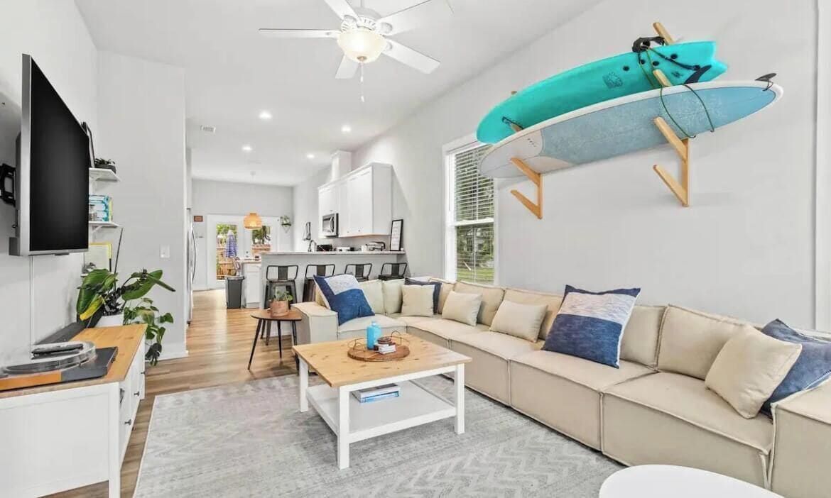 Älytelevisio, kirjoja, stereot