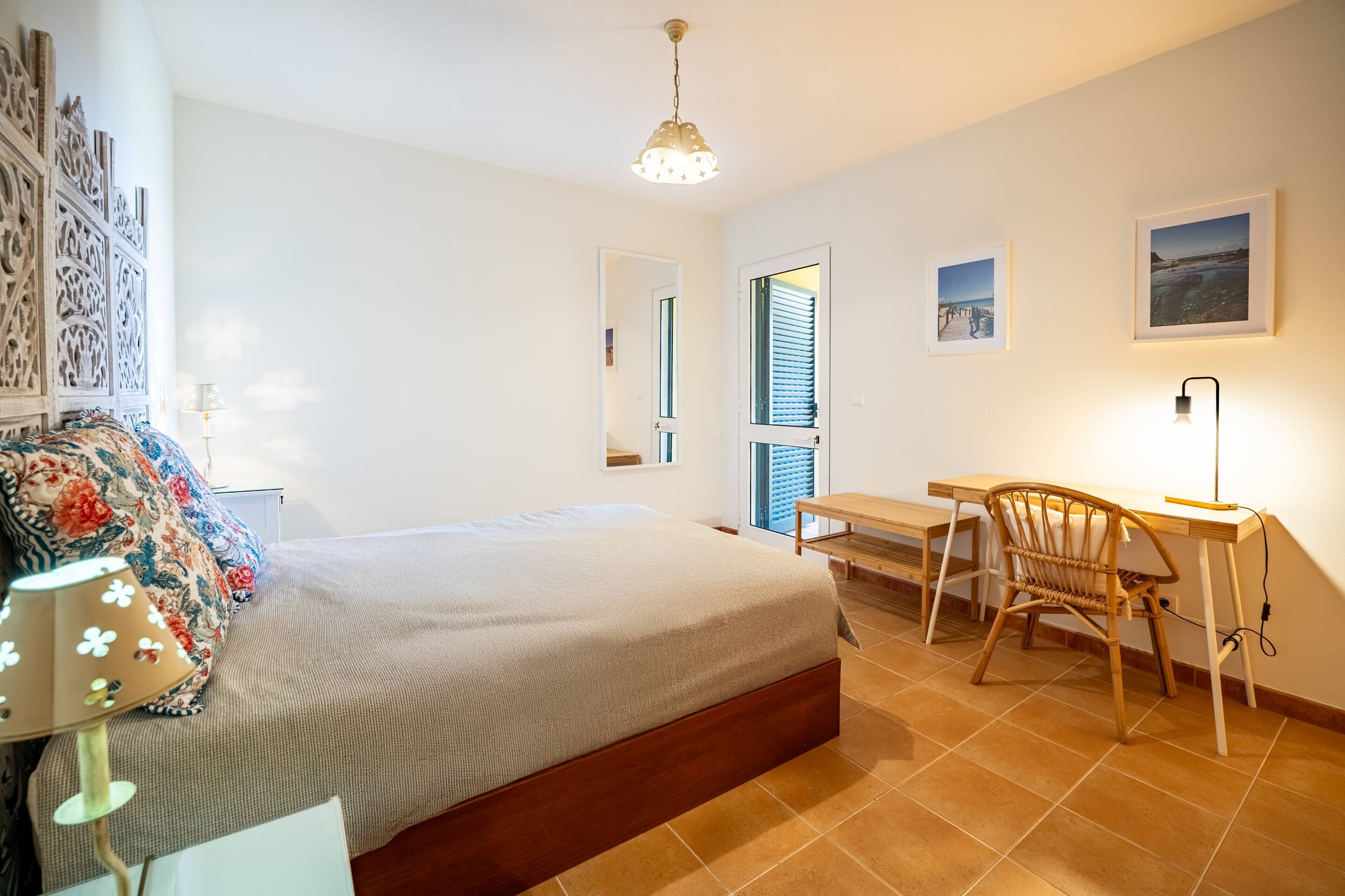 1 chambre, fer et planche à repasser, accès Internet, draps fournis