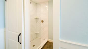 Free toiletries, towels, soap, shampoo