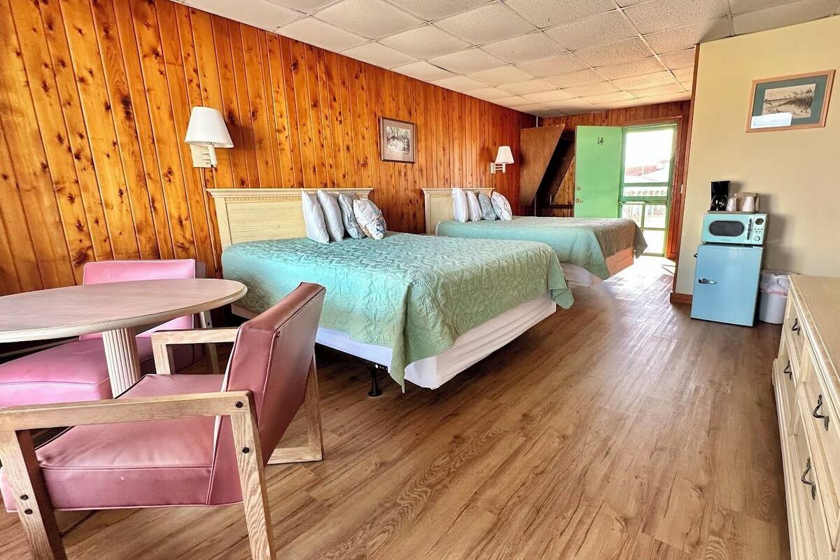 Classic Room, 2 Queen Beds, Poolside | Free WiFi