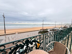 Property grounds - Studio for 2 with Wi-Fi, residence with pool (Les Sables-d'Olonne)