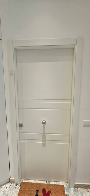 Unclassified image, 4 of 5, button - Two Bedroom Apartment with Balcony (Siracusa)