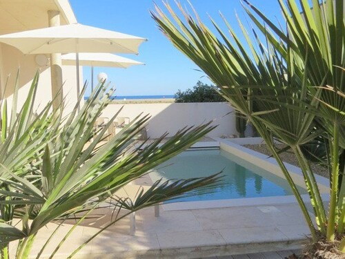 Villa de luxe avec piscine chauffée privée, face mer, pour 8 pers. à Le Barcares