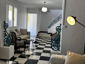 TV - House near the beach and amenities in Canet Plage (Canet-en-Roussillon)