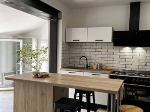 Microwave, oven - House near the beach and amenities in Canet Plage (Canet-en-Roussillon)