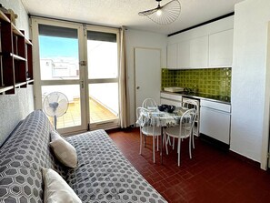 Interior - Quiet Studio Near Beach with Terrace and Parking (Le Barcarès)
