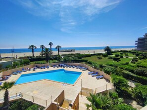 Pool - 2-room apartment for 5 ppl with pool and parking facing the sea (Canet-Plage)
