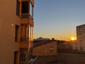 Exterior - Cozy T2 apartment 50m from the beach with balcony (Canet-en-Roussillon)