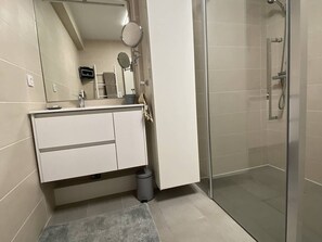 Hair dryer - 4-star apartment with wifi and parking, steps from the beach (Canet-Plage)