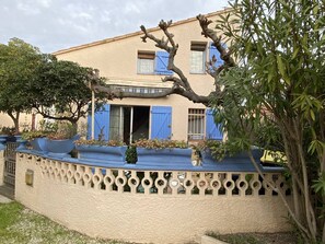 Exterior - Quiet villa near beach, 4 ppl, Canet-Plage (Canet-Plage)