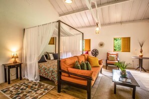 Deluxe Double Room, Garden View | Living area - Casa Ryokan (Guaramiranga)