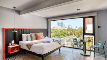 Studio – design | Safe på rommet, individuelt dekorert og individuelt innredet