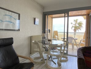 Dining - Modern T2 in Canet Beach - 4 pers, sea view balcony (Canet-Plage)
