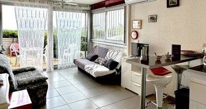 Beachfront Studio with A/C, Parking & Terrace