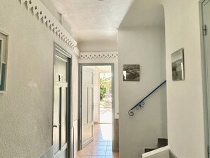 Interior - Charming Village House, 50m from Beach, Terrace & Garden, Up to 4 Guests (Le Barcarès)
