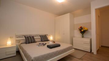 3 Schlafzimmer, Bügeleisen/Bügelbrett, Reisekinderbett, kostenloses WLAN