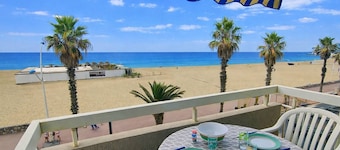 2-Room Apartment Sea View in Canet-Plage