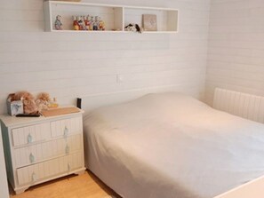 1 bedroom - 1-Bedroom Apartment with Private Parking and Balcony in Canet Plage (Canet-en-Roussillon)