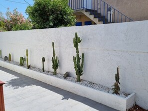 Property grounds - Modern villa with air conditioning and Wi-Fi, near beach for 6 people (Canet-en-Roussillon)