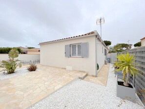 Terrace/patio - Modern T3 villa with air conditioning and terrace in Barcarès (Le Barcarès)