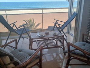 Interior - Air-conditioned apartment, renovated, 4 people, near beach and shops (Canet-en-Roussillon)