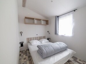Free WiFi - Cozy mobile home with terrace for 4 in Bénodet (Bénodet)