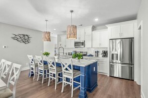 Fridge, microwave, oven, stovetop - Almost Heaven on Sunset-Pool-Walk to Beach (Murrells Inlet)