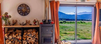 Prestige House on Forest Edge with WIFI and Parking at Les Angles