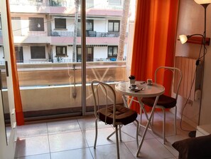 Dining - Studio for 4 near the sea in Canet-en-Roussillon (Canet-en-Roussillon)
