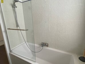 Bathroom - Charming 2-bedroom villa near beach in Canet-en-Roussillon (Canet-en-Roussillon)