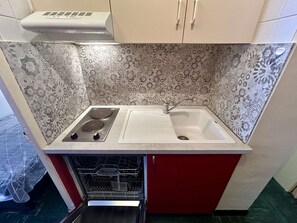 Fridge, microwave, stovetop, dishwasher - Ski-In Studio for 4 pers. with Parking (Le Dévoluy)