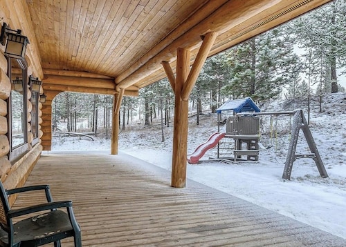Cozy cabin and a beautiful waterfront view from your deck. The perfect getaway!