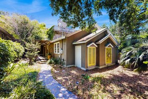 Exterior - Dog-friendly Cottage by the Beach With Private Pool, Pool Spa, & Free Wifi (St. Simons Island)