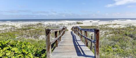 Apartment, Mehrere Betten, Terrasse, Poolblick (1812 Turtle Dunes) | Strand-/Meerblick