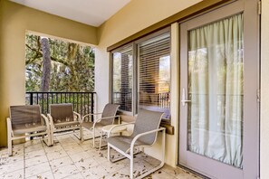 Apartment, 2 Queen-Betten, Poolzugang, Poolblick (2509 Tennis Villas Efficiency) | Ausblick vom Zimmer