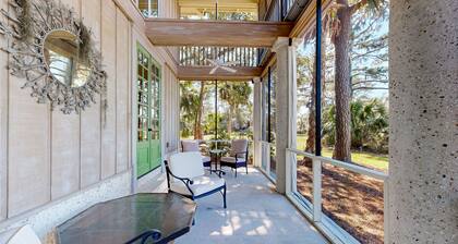 Elegant House in St. Simons Island - two Ponds, Pool, & Wood-burning Fireplace