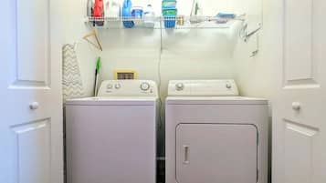 Condo, Multiple Beds, Pool Access, Ocean View (Sunsets & Sandcastles) | Laundry