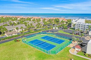 Sports court - Ground-floor Condo Next to the Tennis Courts With 2 Pools, Sauna, Beach Access (St. Augustine)