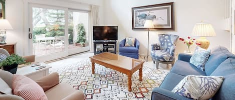 House, Multiple Beds, Patio, Garden View (3062 Club Villas) | Living area