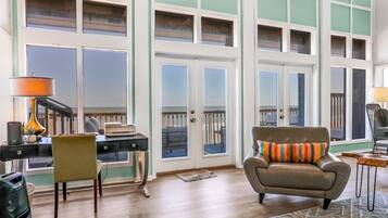 House, Multiple Beds, Hot Tub, Beach View (Ocean Oasis on the A1A) | Living area