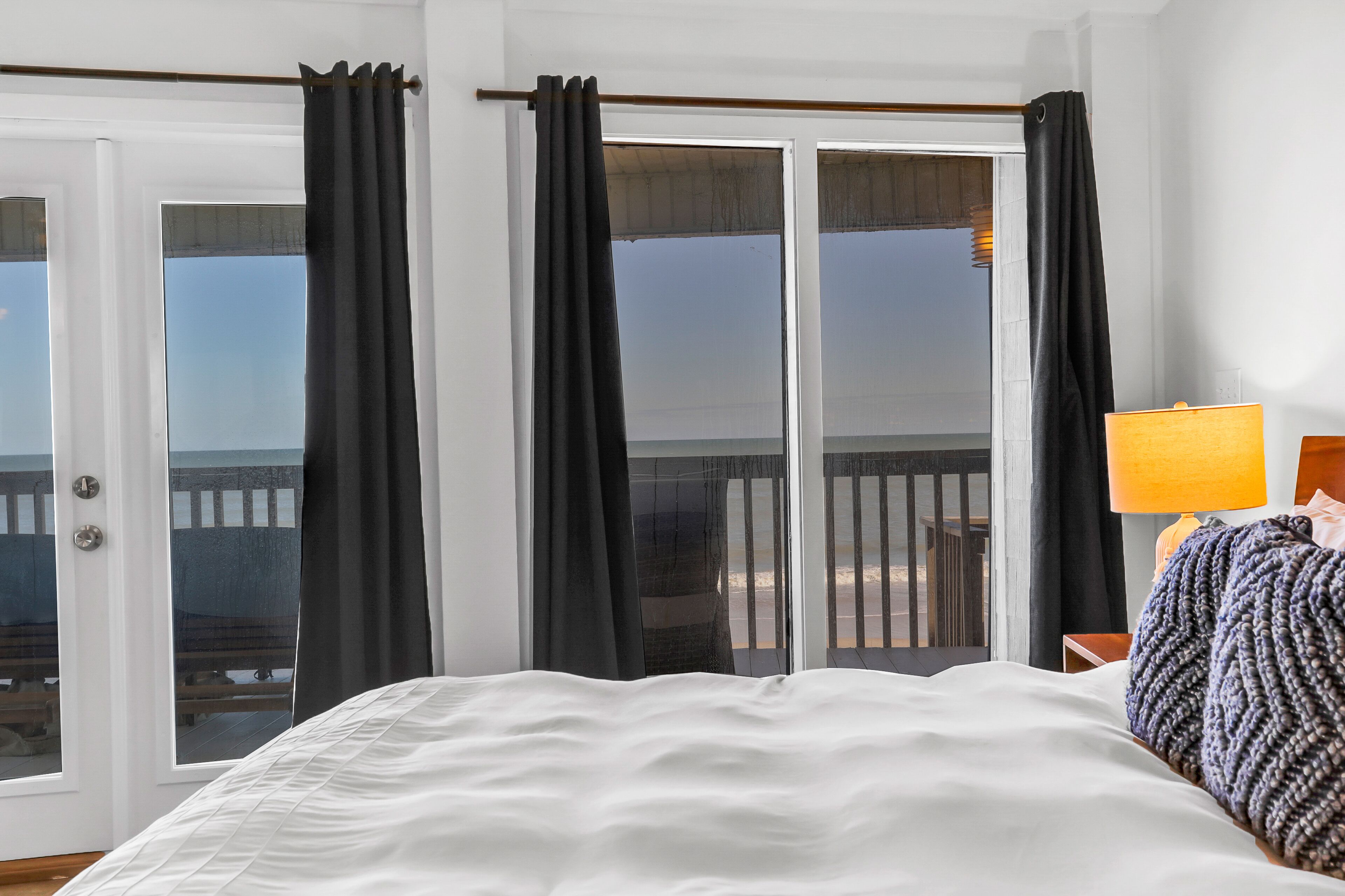 House, Multiple Beds, Hot Tub, Beach View (Ocean Oasis on the A1A)