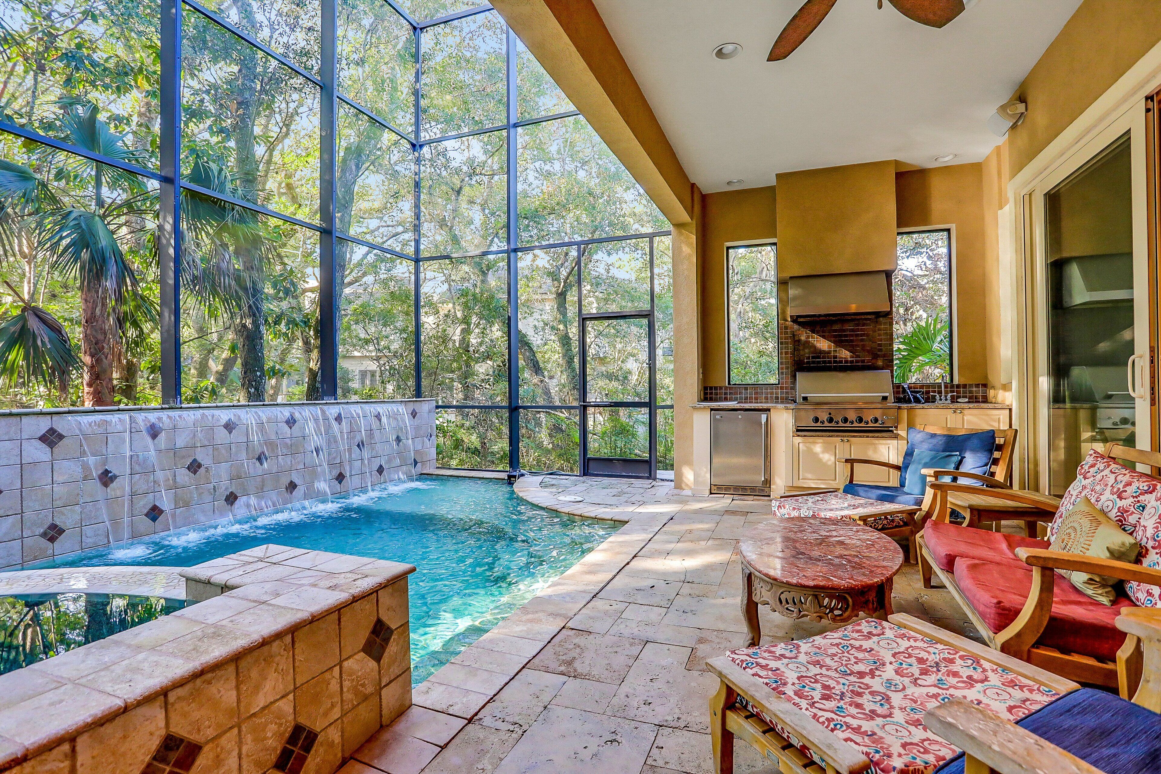 House, Multiple Beds, Pool Access, Pool View ( 47 Beach Walker Road) | Interior