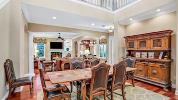 House, Multiple Beds, Pool Access, Pool View ( 47 Beach Walker Road) | 4 bedrooms, individually decorated, individually furnished, bed sheets