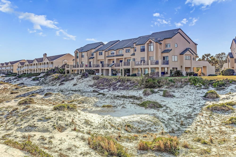 Ground-floor Summer Beach Village Condo With a Great View Plus Patio & Pool - Nassau Sound, FL