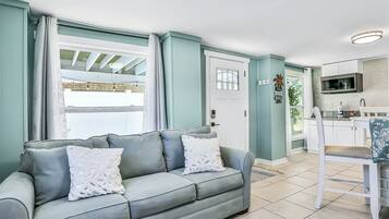 House, Multiple Beds, Pool Access, Pool View (Vilano Beach Dream - Lower Level B) | Living area