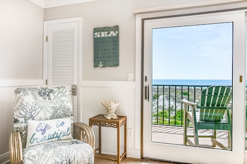 Family-friendly Beach Escape W/ Water Views, Shared Pool, Private Balcony & Wifi