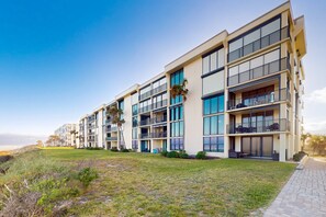Exterior - First Floor Oceanfront Condo With Beach Access and Tennis Courts (St. Augustine)