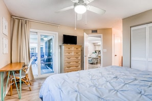 Lejlighed - flere senge - adgang til pool - strandudsigt (Ocean Village Club-Casa De Playa P38) | 2 soveværelser, individuelt design, individuel indretning, sengetøj